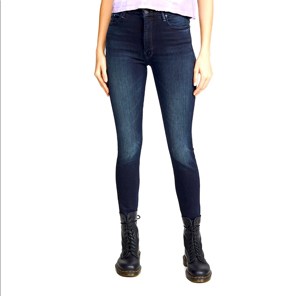 Brand New, never worn, with tags jeans by Mother! They run true to size!Greatbuy